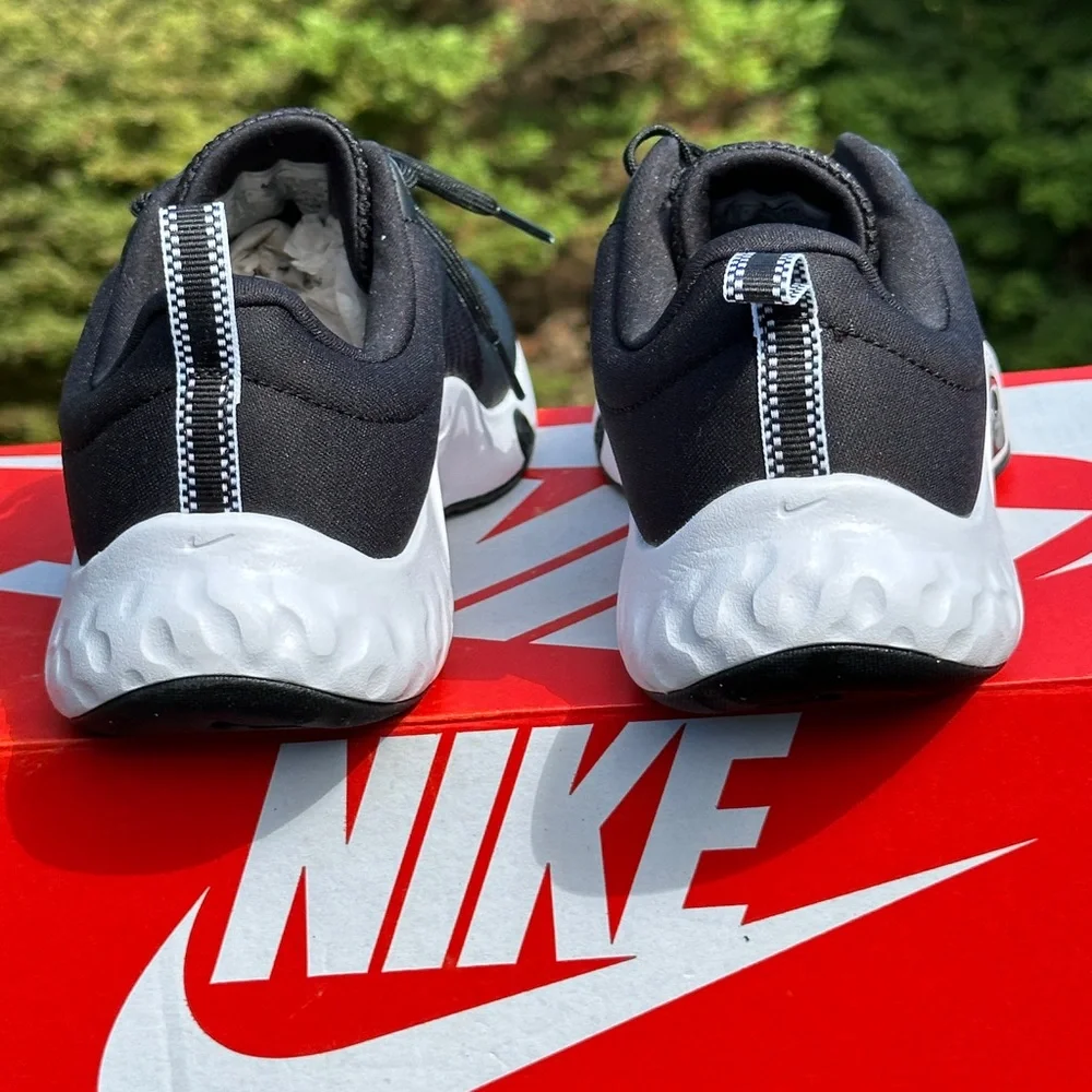 Nike Renew In-Season Black Casual Running Workout Sneaker - US Womens 9 NEW
